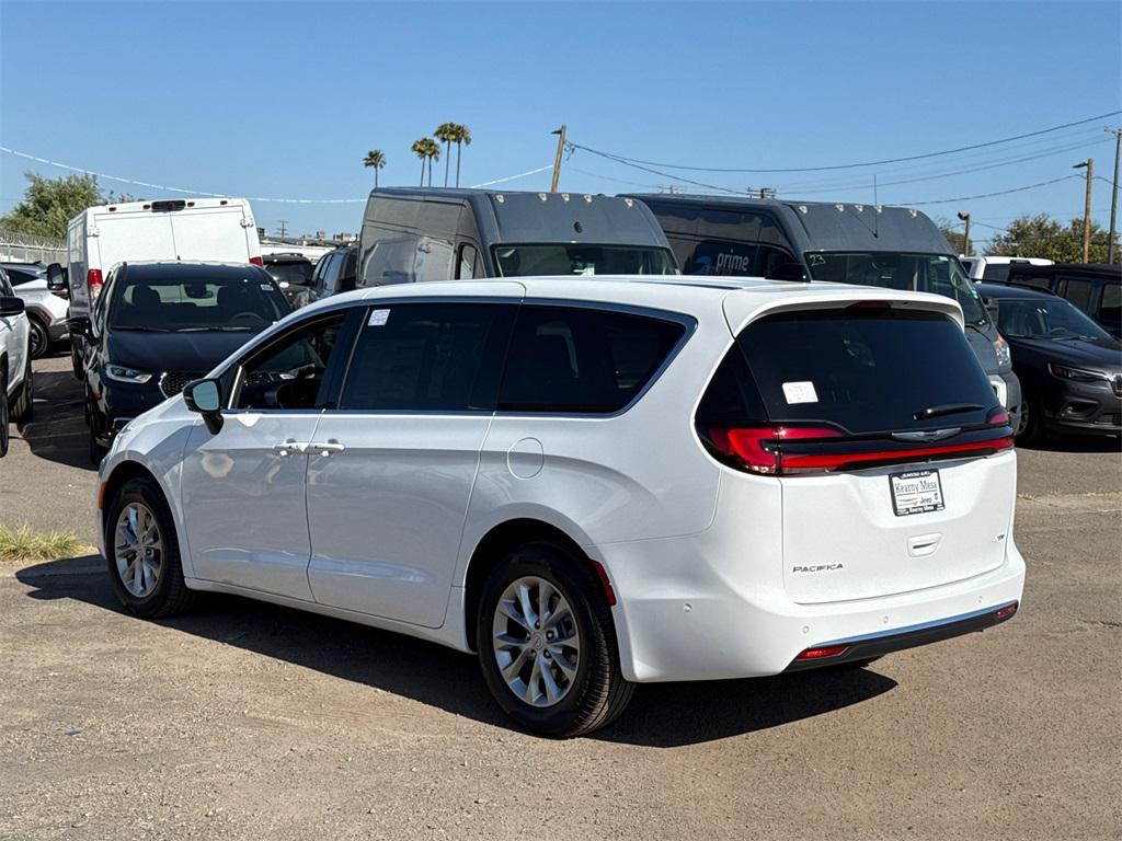 new 2025 Chrysler Pacifica car, priced at $48,465