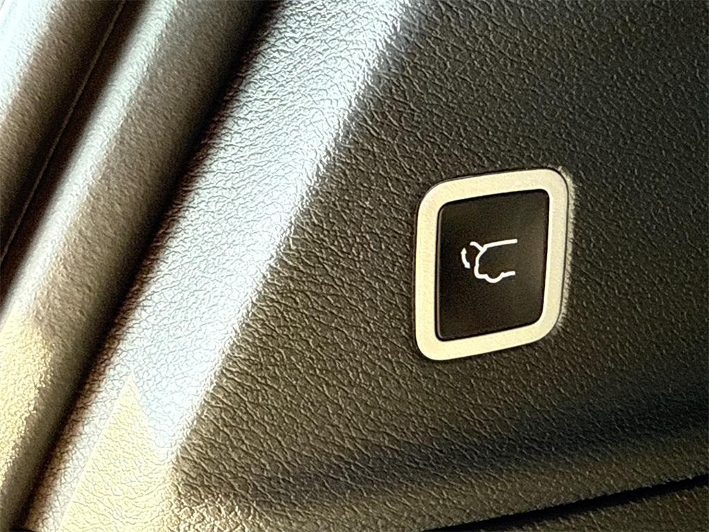 new 2025 Chrysler Pacifica car, priced at $48,465