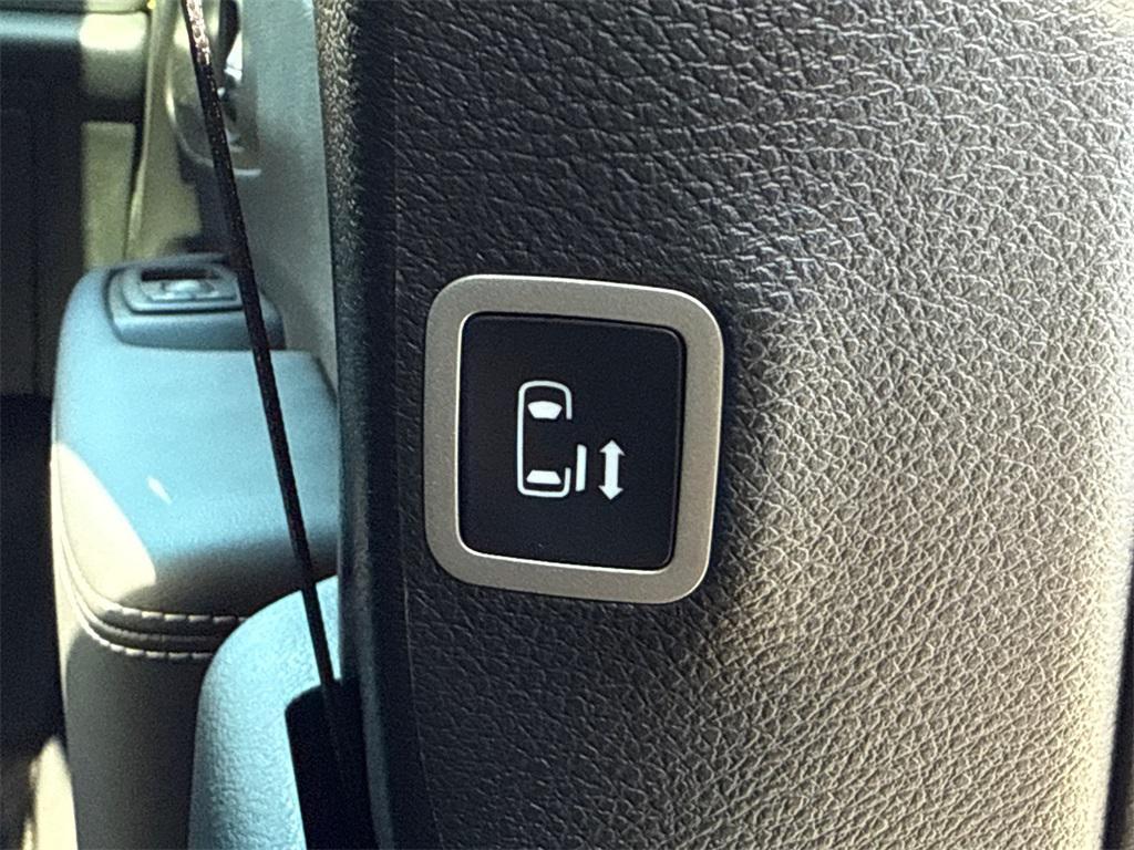 new 2025 Chrysler Voyager car, priced at $35,990