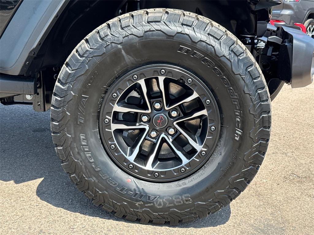 new 2025 Jeep Wrangler car, priced at $56,777