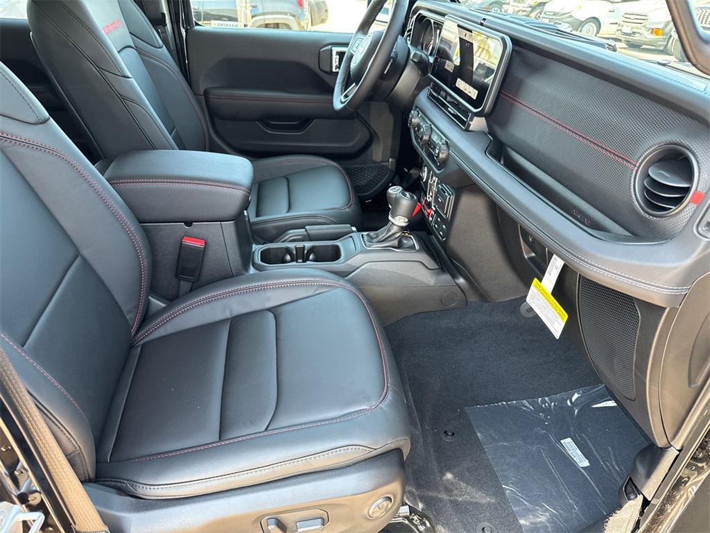 new 2025 Jeep Wrangler car, priced at $56,777