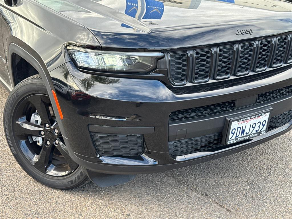 used 2023 Jeep Grand Cherokee L car, priced at $29,600