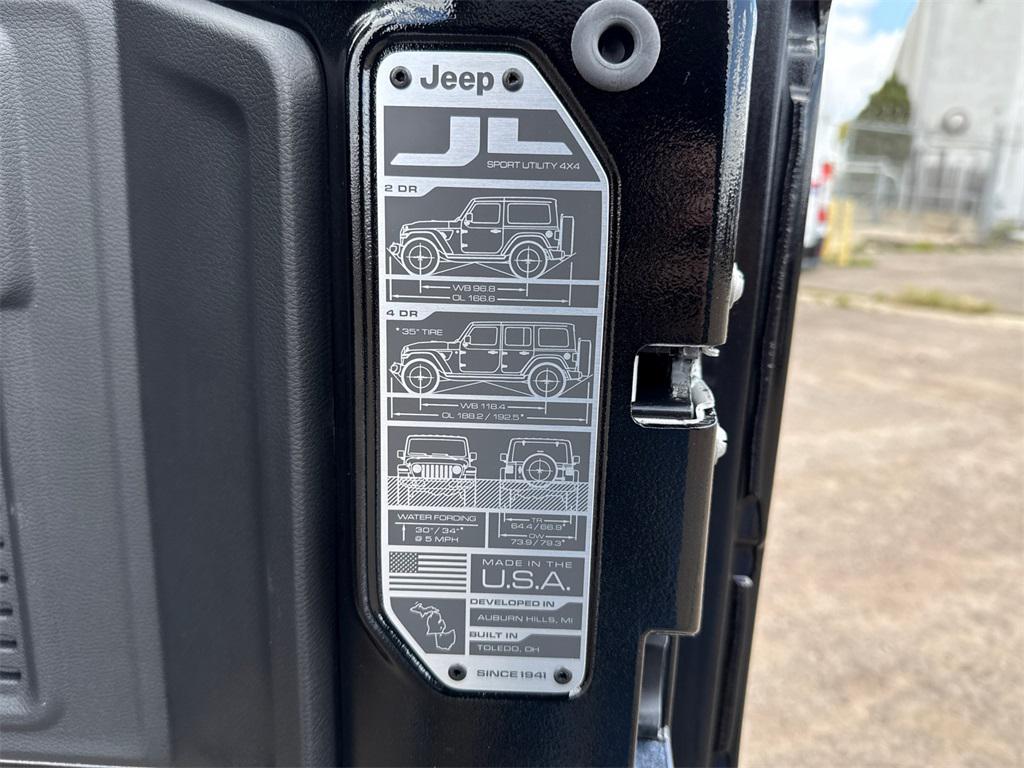 new 2025 Jeep Wrangler car, priced at $49,621