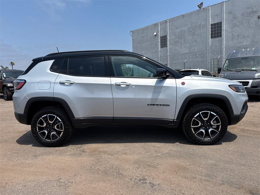 new 2025 Jeep Compass car, priced at $35,000