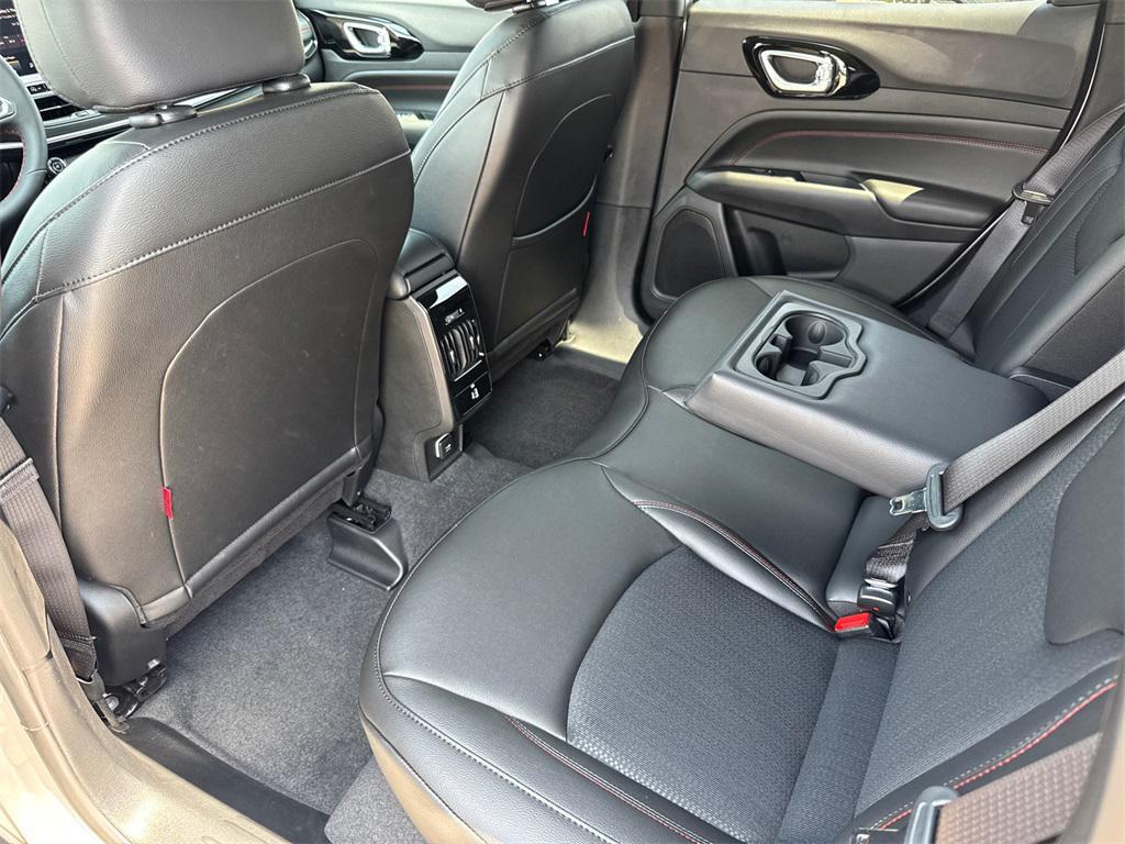 new 2025 Jeep Compass car, priced at $35,000