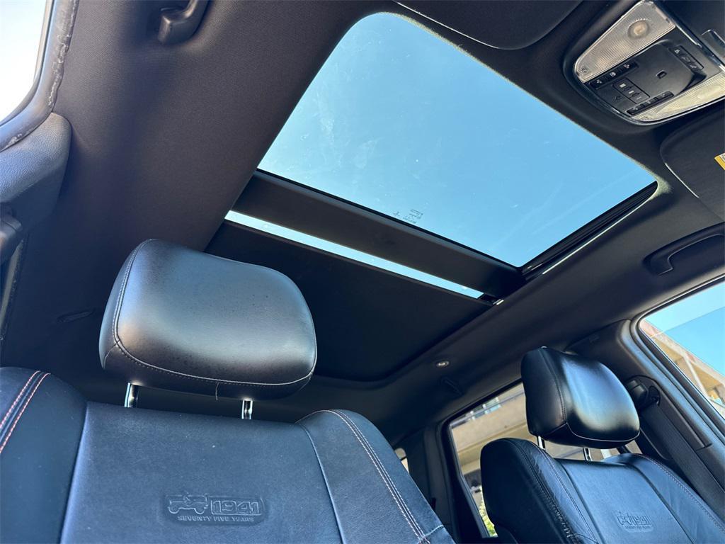 used 2016 Jeep Grand Cherokee car, priced at $10,989