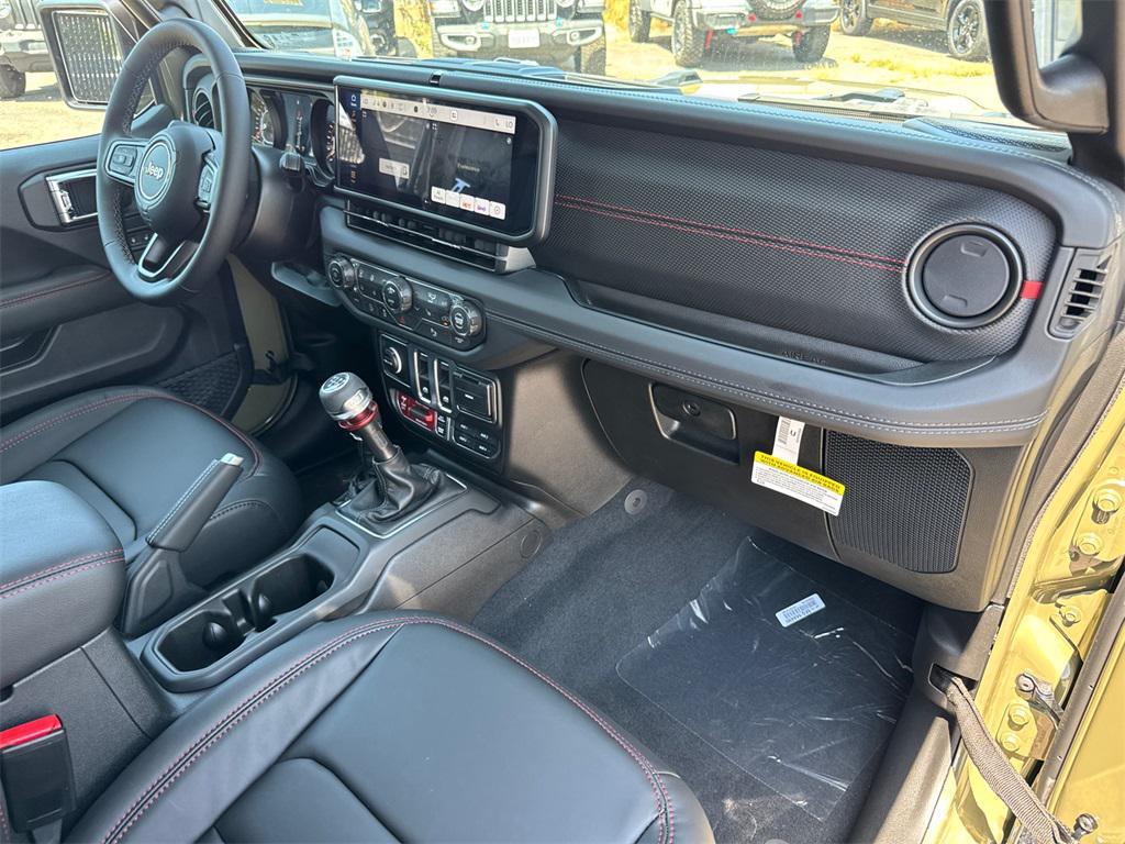new 2025 Jeep Wrangler car, priced at $56,280