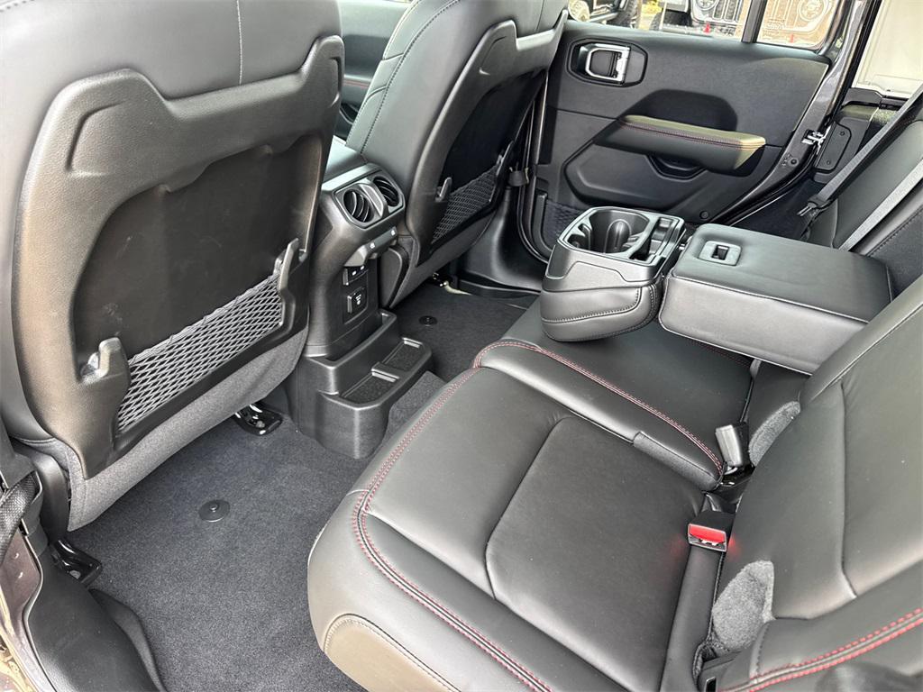 new 2026 Jeep Wrangler car, priced at $75,885