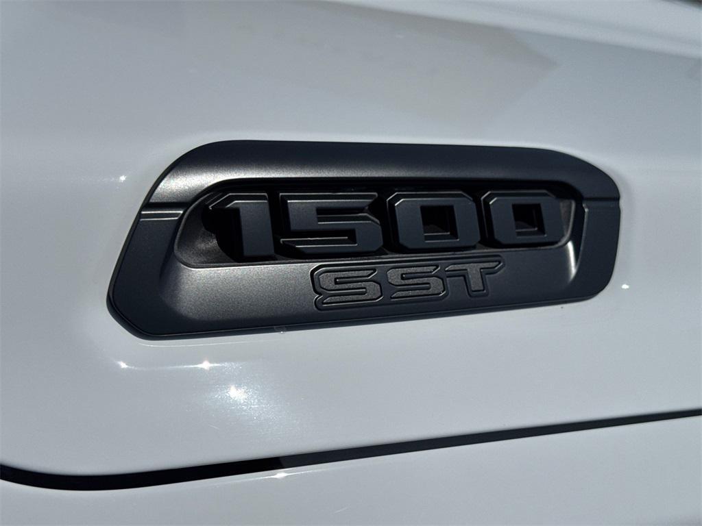 new 2025 Ram 1500 car, priced at $54,095
