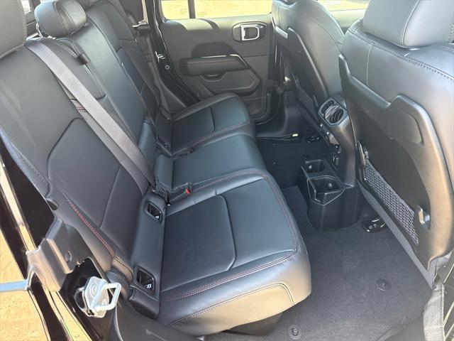 new 2025 Jeep Gladiator car, priced at $55,975