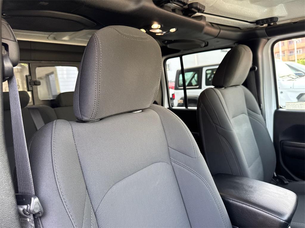 used 2021 Jeep Gladiator car, priced at $27,777