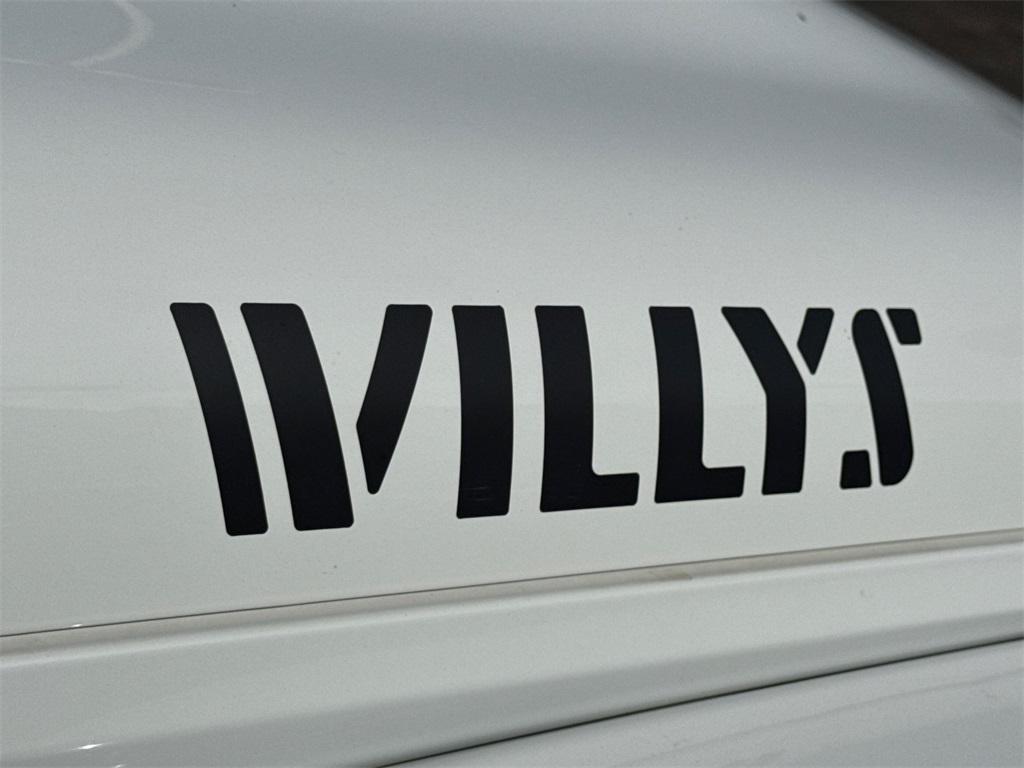 used 2021 Jeep Gladiator car, priced at $27,777