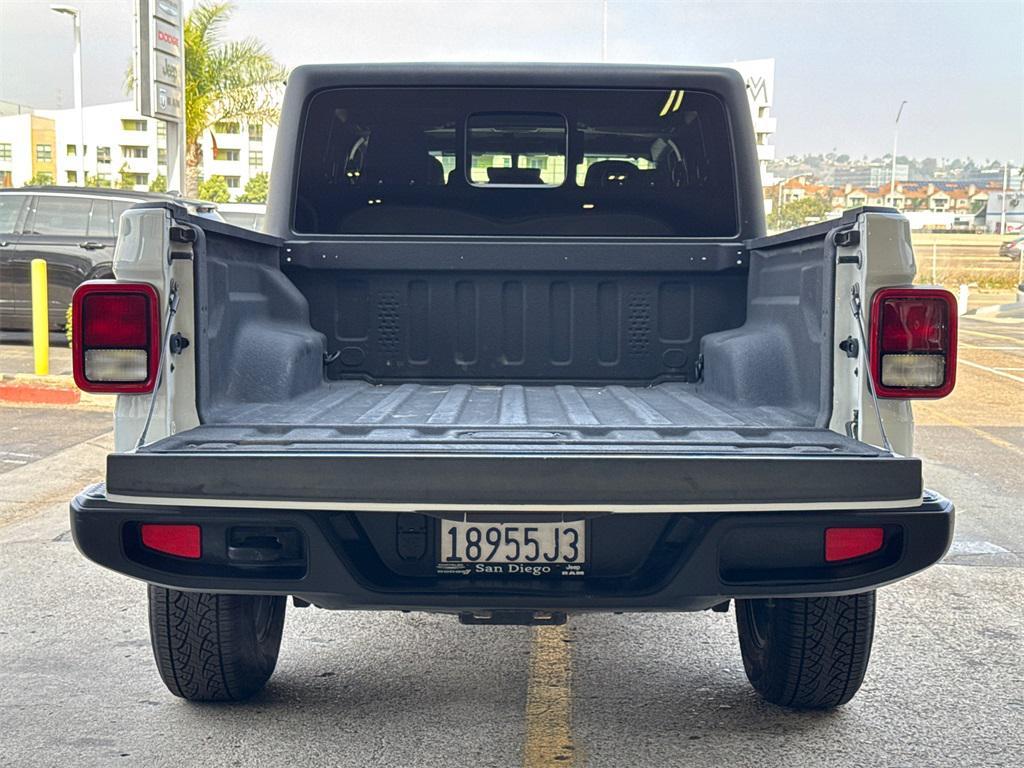 used 2021 Jeep Gladiator car, priced at $27,777