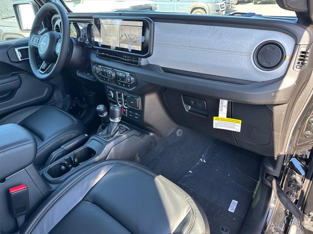 new 2025 Jeep Wrangler car, priced at $53,657