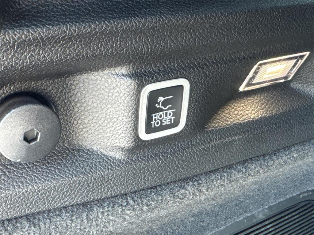 new 2025 Jeep Grand Cherokee L car, priced at $60,277