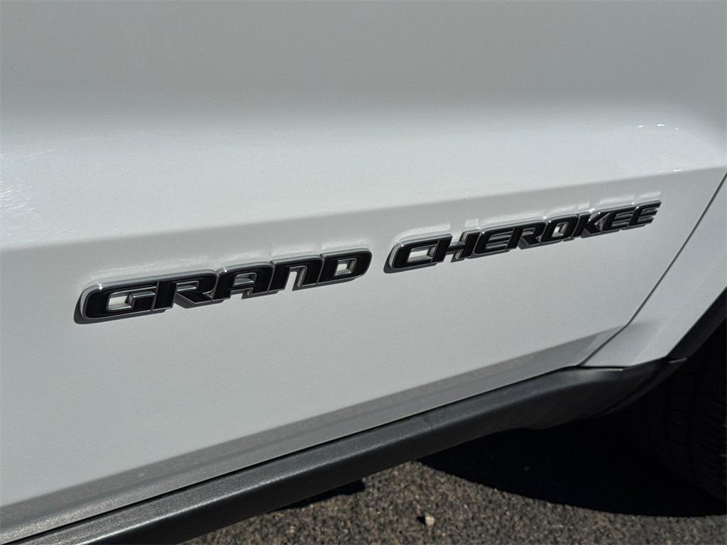 used 2020 Jeep Grand Cherokee car, priced at $23,947