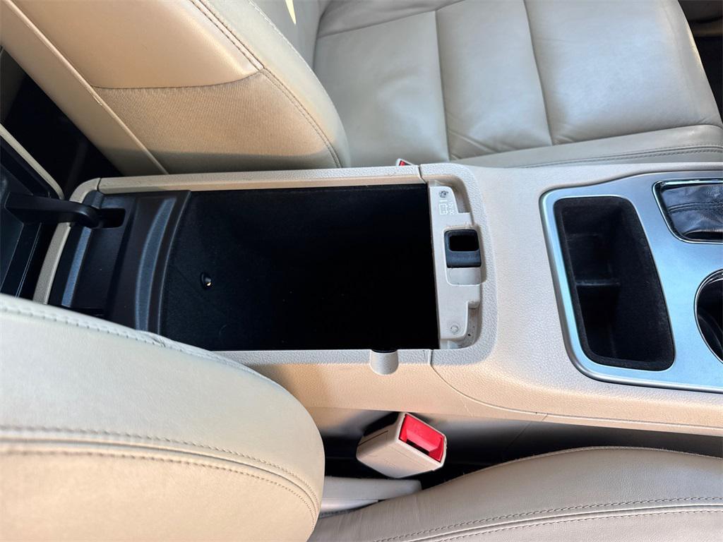 used 2020 Jeep Grand Cherokee car, priced at $23,947