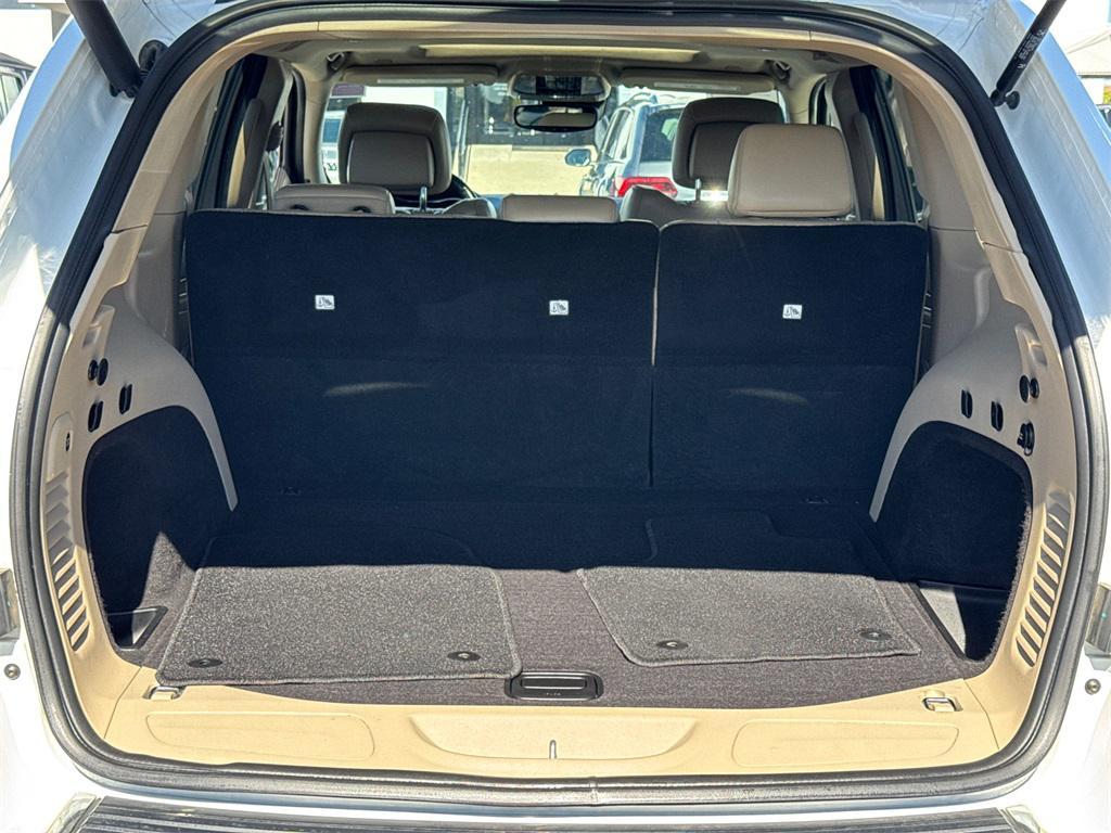 used 2020 Jeep Grand Cherokee car, priced at $23,947