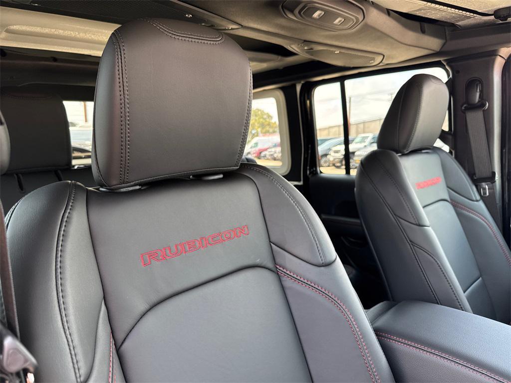 new 2025 Jeep Wrangler car, priced at $61,777