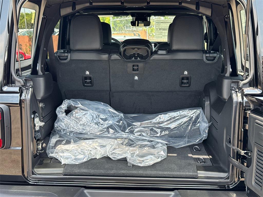 new 2025 Jeep Wrangler car, priced at $61,777