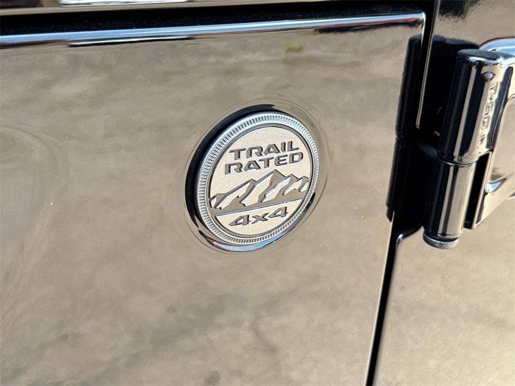 new 2025 Jeep Wrangler car, priced at $61,777