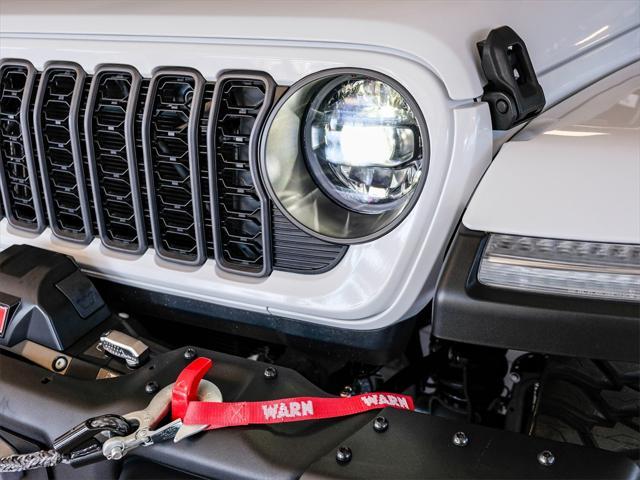 new 2024 Jeep Gladiator car, priced at $59,126