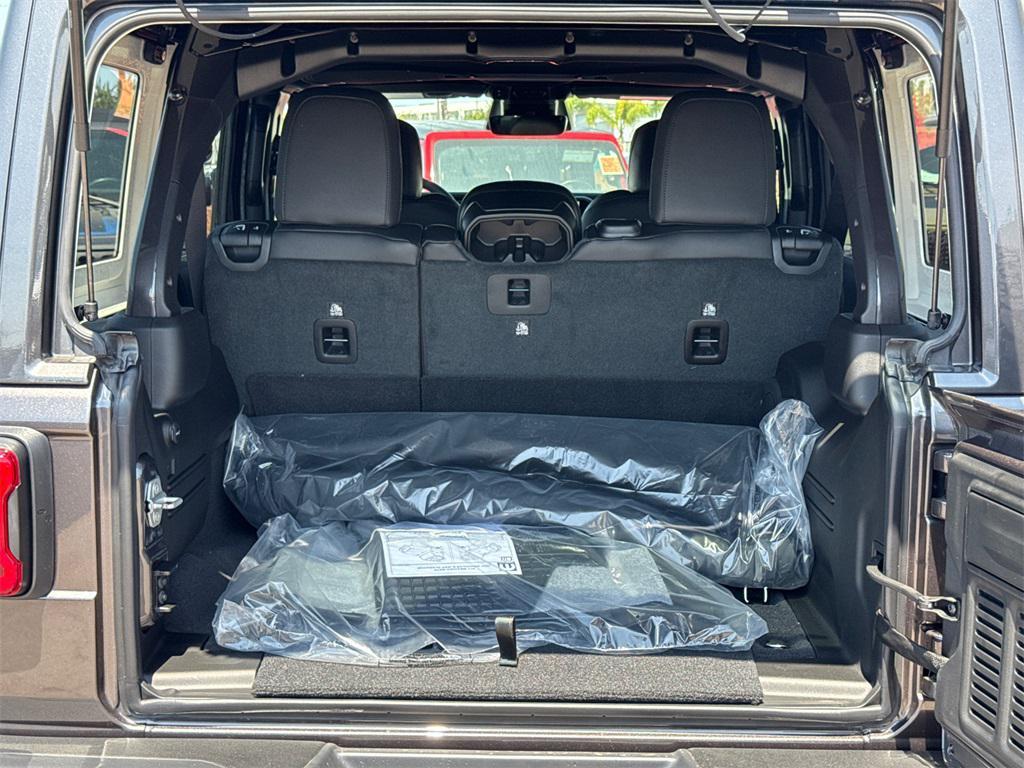 new 2025 Jeep Wrangler car, priced at $61,920