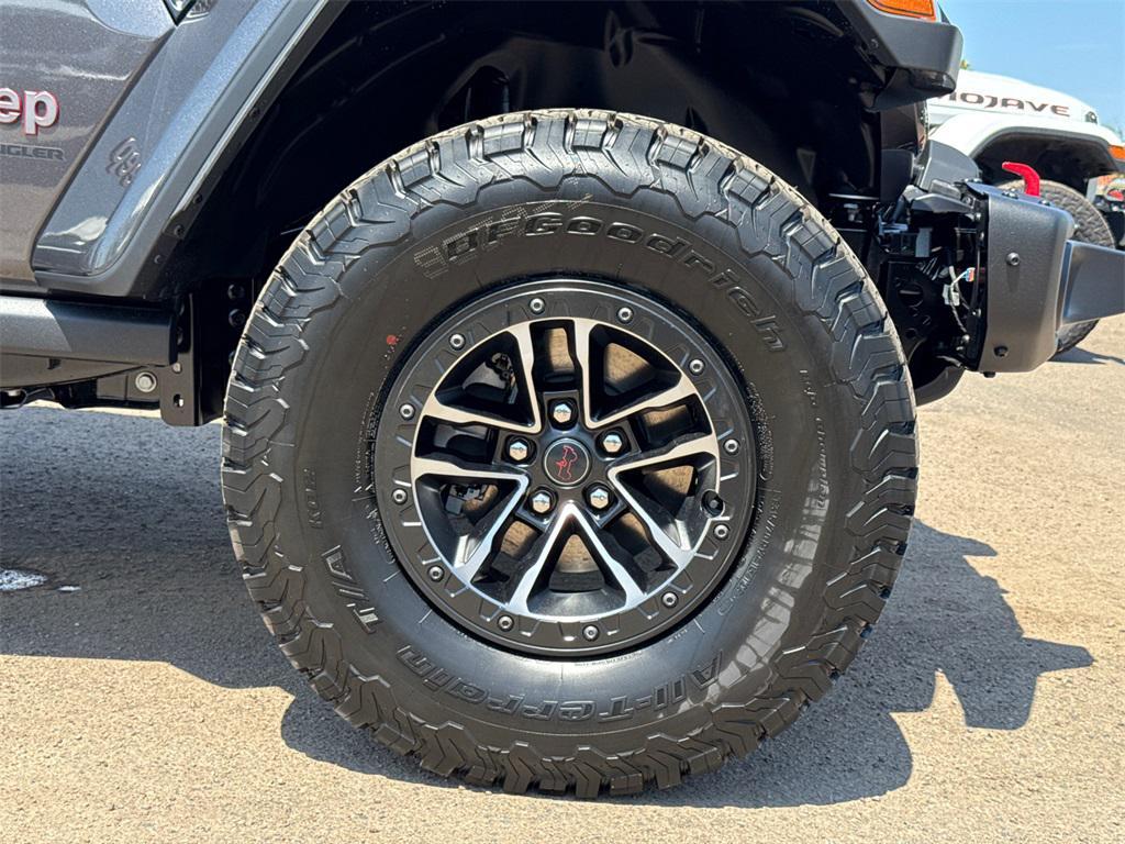 new 2025 Jeep Wrangler car, priced at $61,920