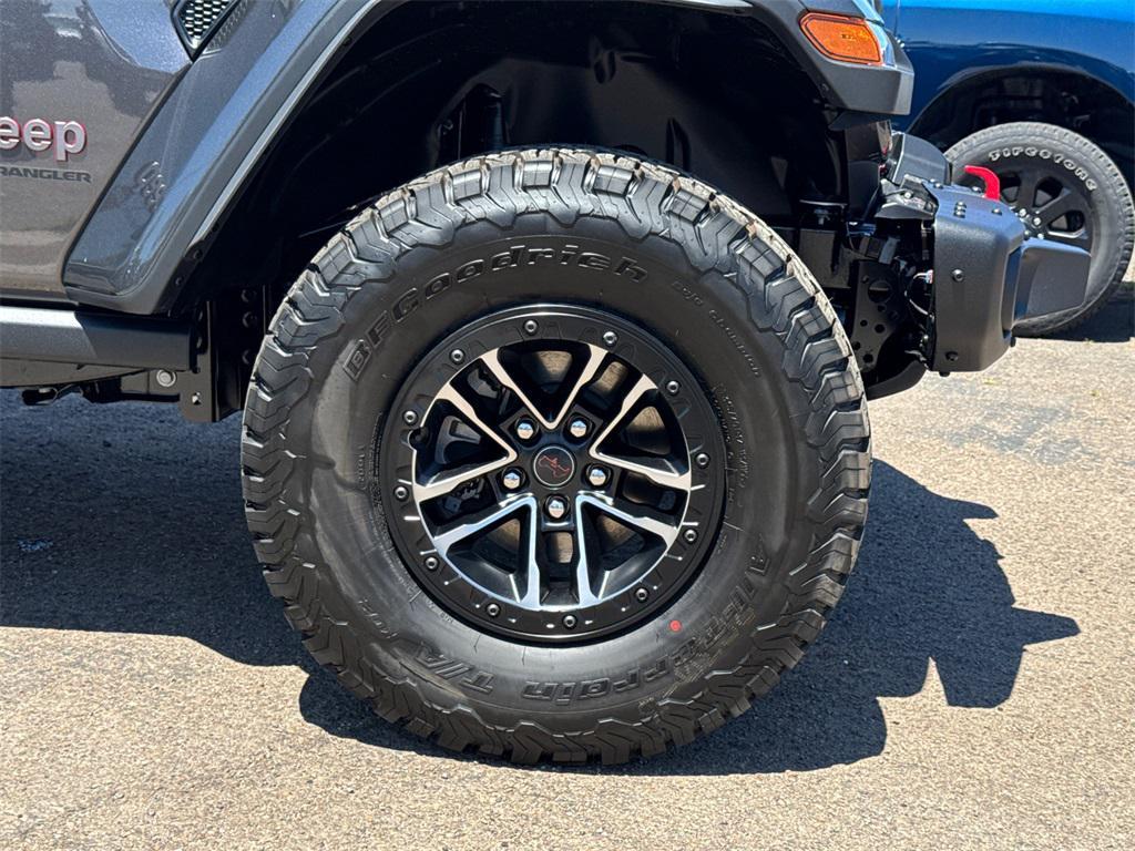 new 2025 Jeep Wrangler car, priced at $63,988