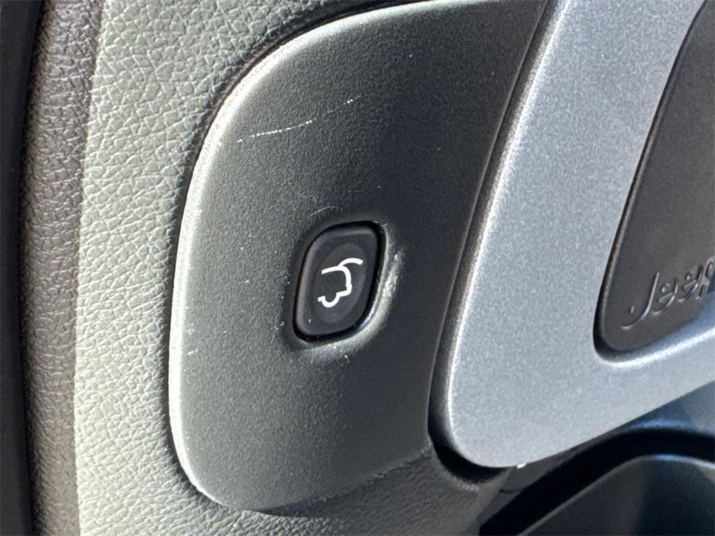 used 2018 Jeep Cherokee car, priced at $14,947