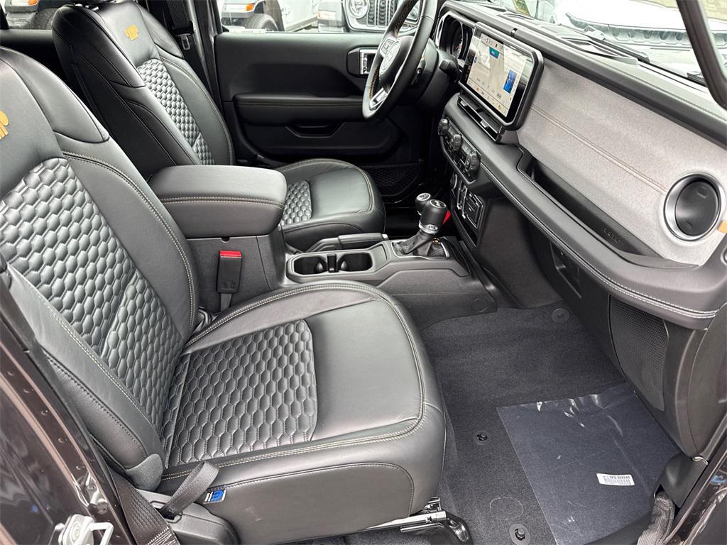 new 2025 Jeep Wrangler car, priced at $49,777