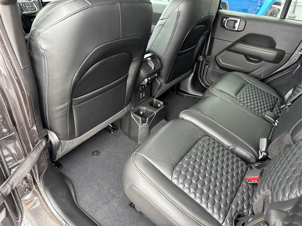 new 2025 Jeep Wrangler car, priced at $49,777