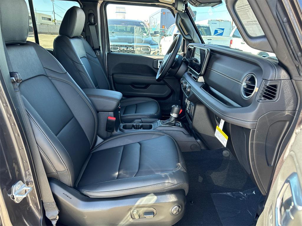 new 2025 Jeep Wrangler car, priced at $50,211