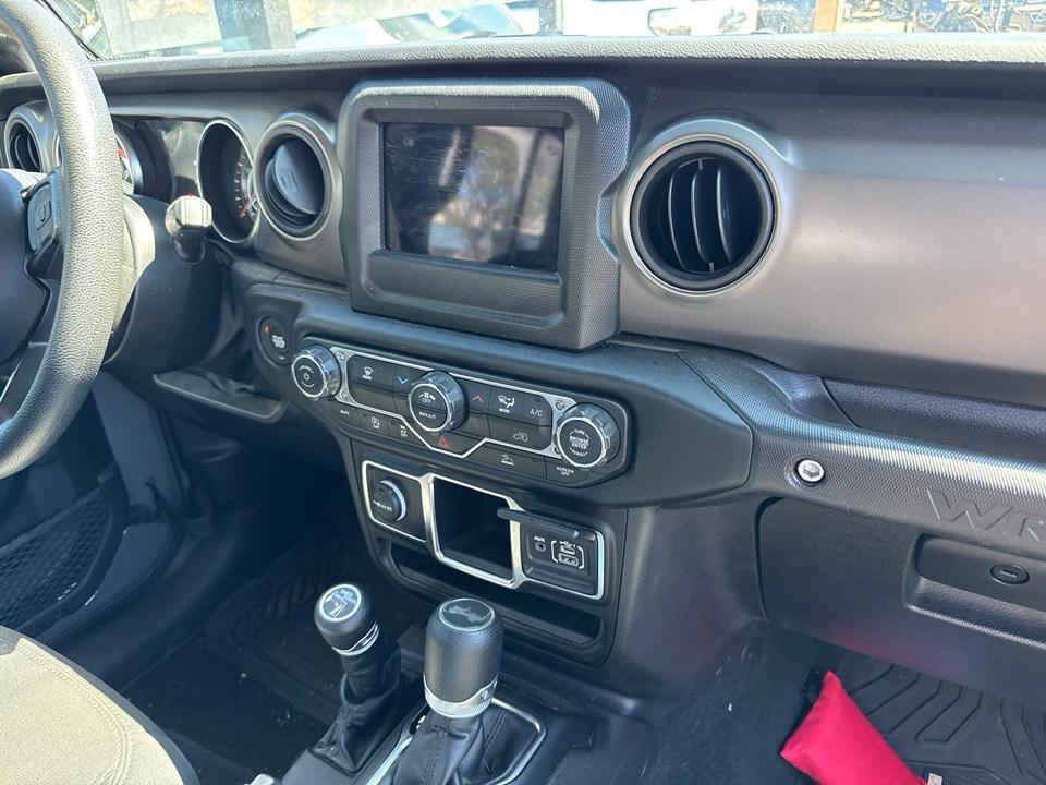 used 2022 Jeep Wrangler Unlimited car, priced at $31,947