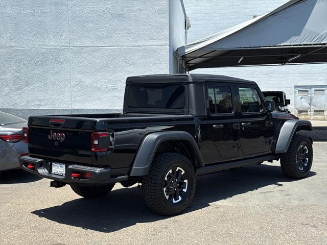 new 2025 Jeep Gladiator car, priced at $50,875