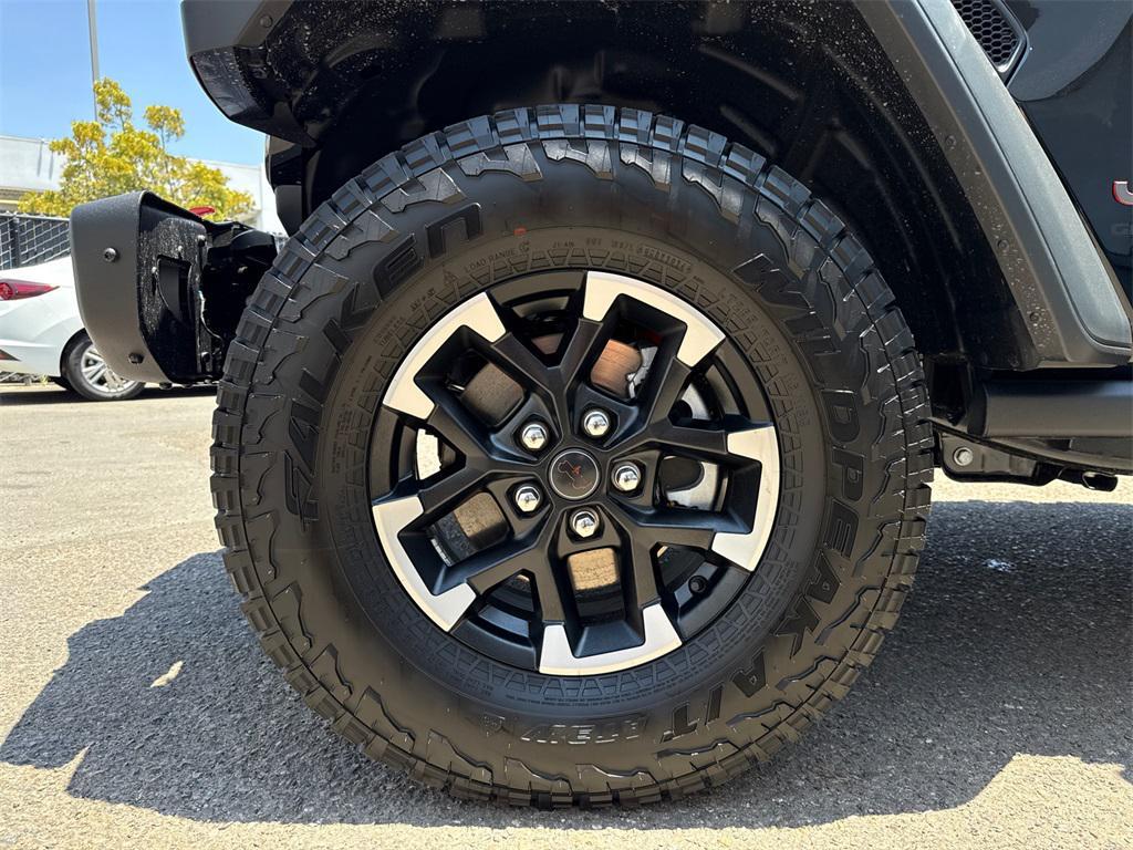 new 2025 Jeep Gladiator car, priced at $51,000