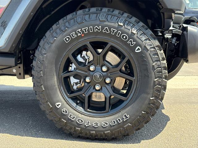 new 2025 Jeep Gladiator car, priced at $49,727