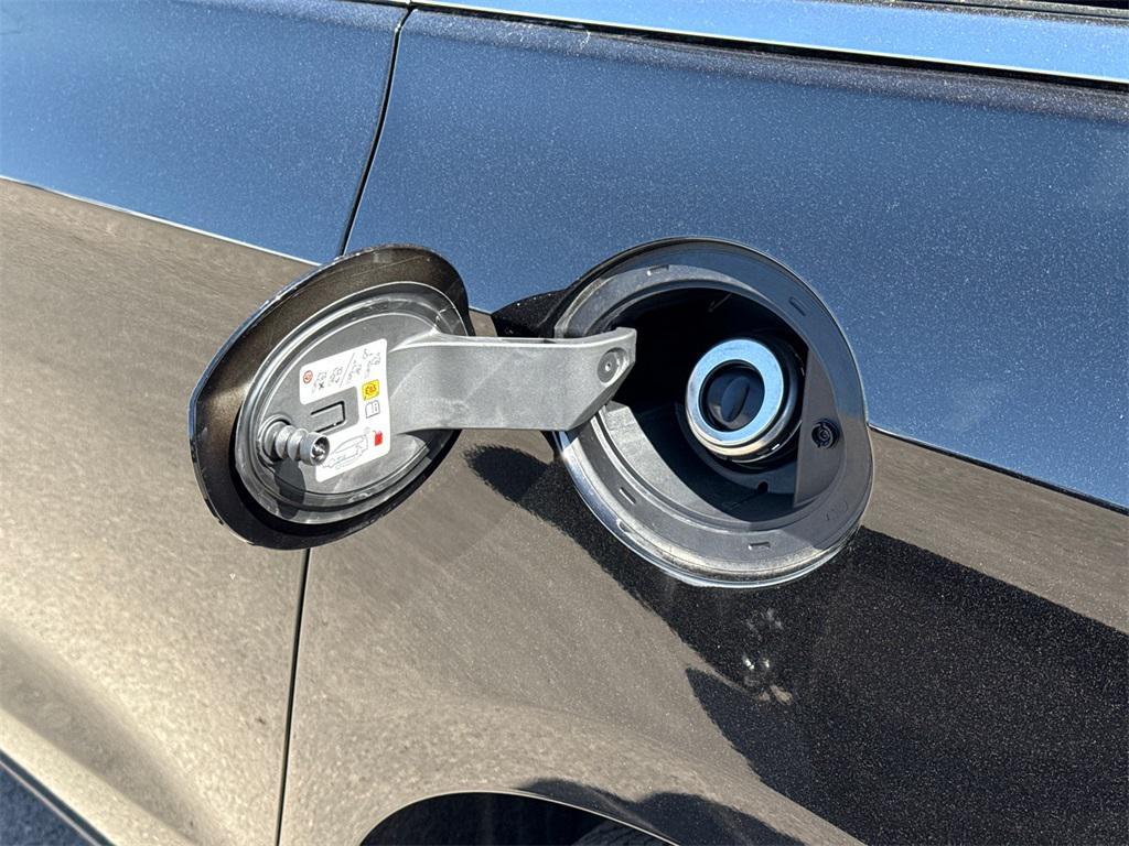 new 2025 Chrysler Voyager car, priced at $33,690