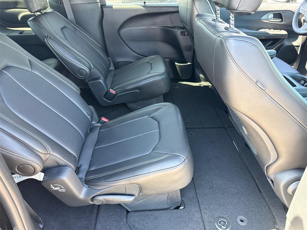 new 2025 Chrysler Voyager car, priced at $33,690