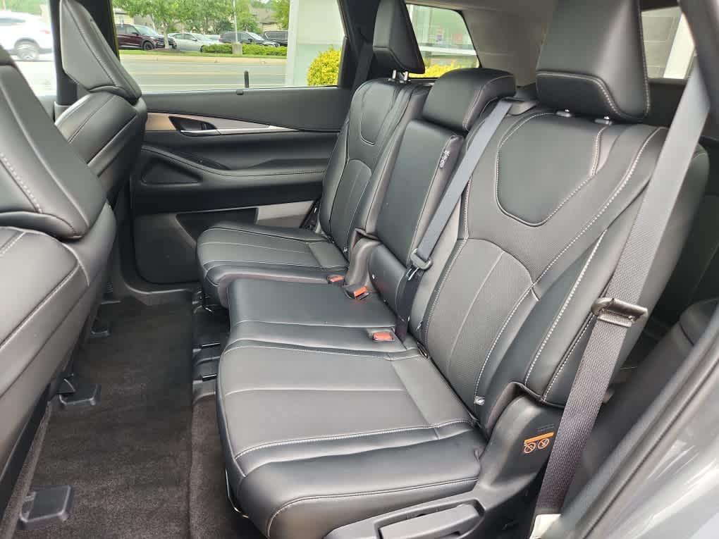 used 2024 INFINITI QX60 car, priced at $45,204