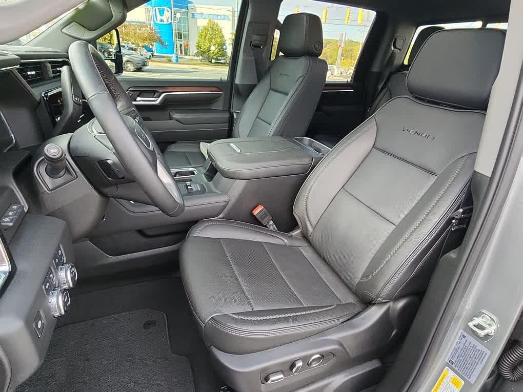 used 2025 GMC Sierra 2500 car, priced at $79,977