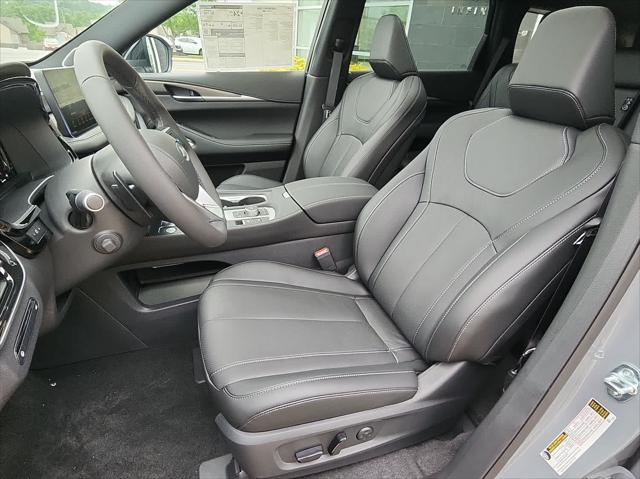 new 2025 INFINITI QX60 car, priced at $62,980
