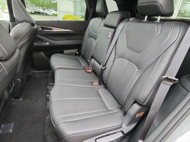 new 2025 INFINITI QX60 car, priced at $62,980