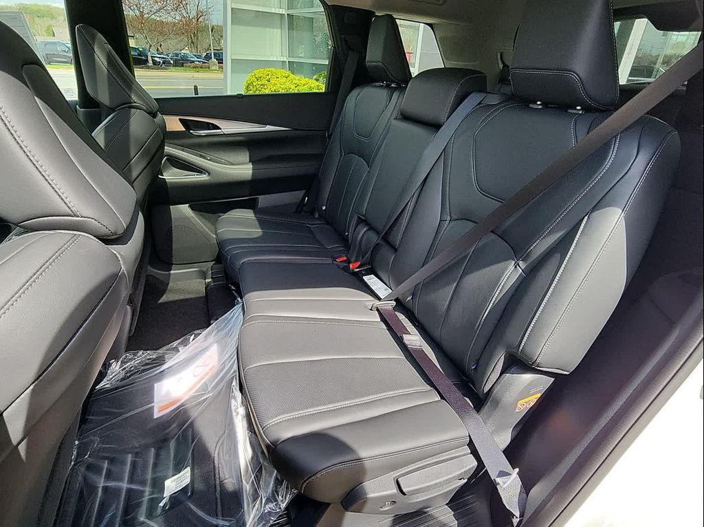 new 2025 INFINITI QX60 car, priced at $60,566