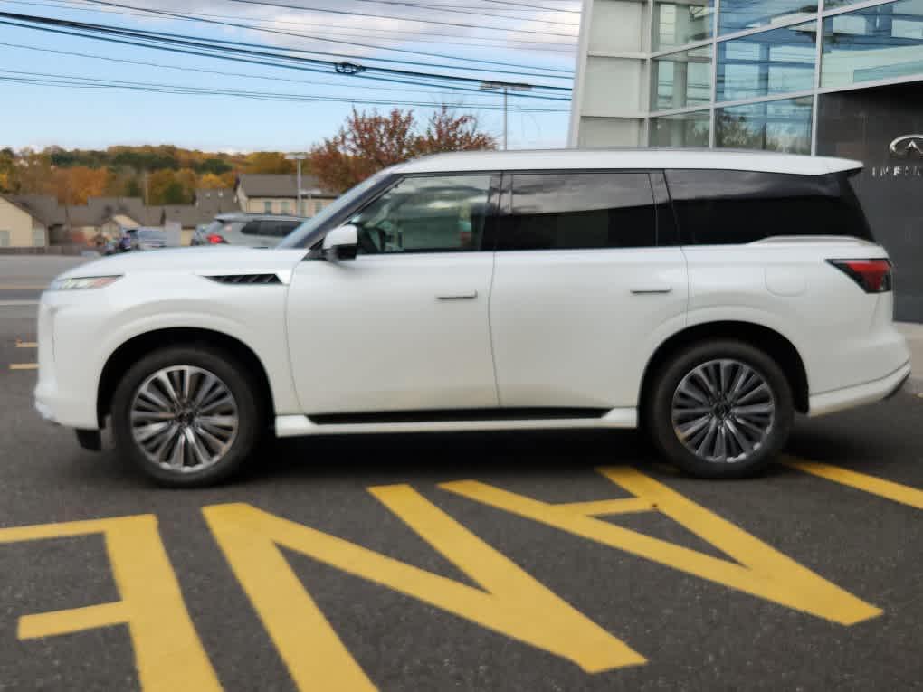 new 2025 INFINITI QX80 car, priced at $96,660