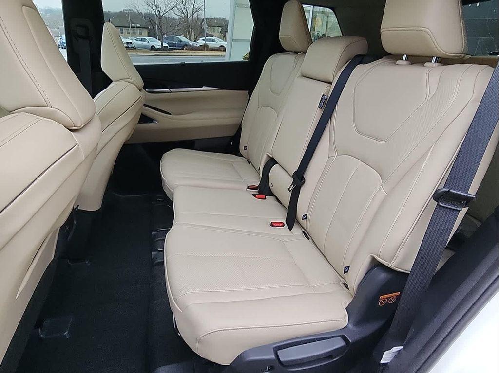 new 2025 INFINITI QX60 car, priced at $53,434