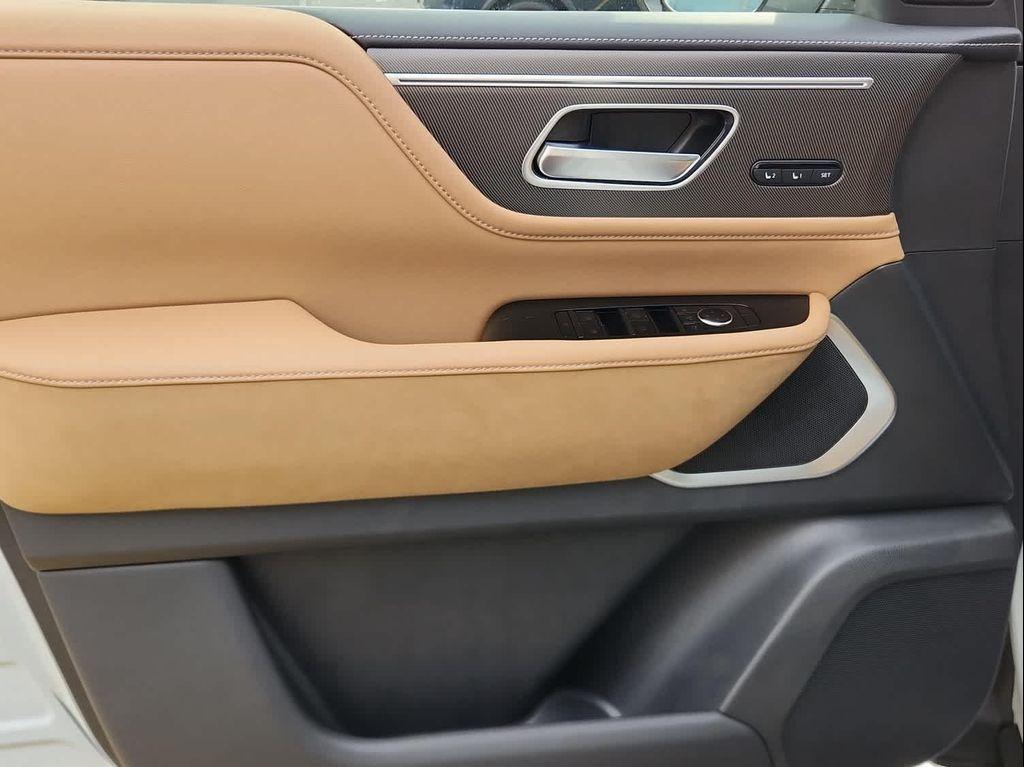 new 2025 INFINITI QX80 car, priced at $90,194