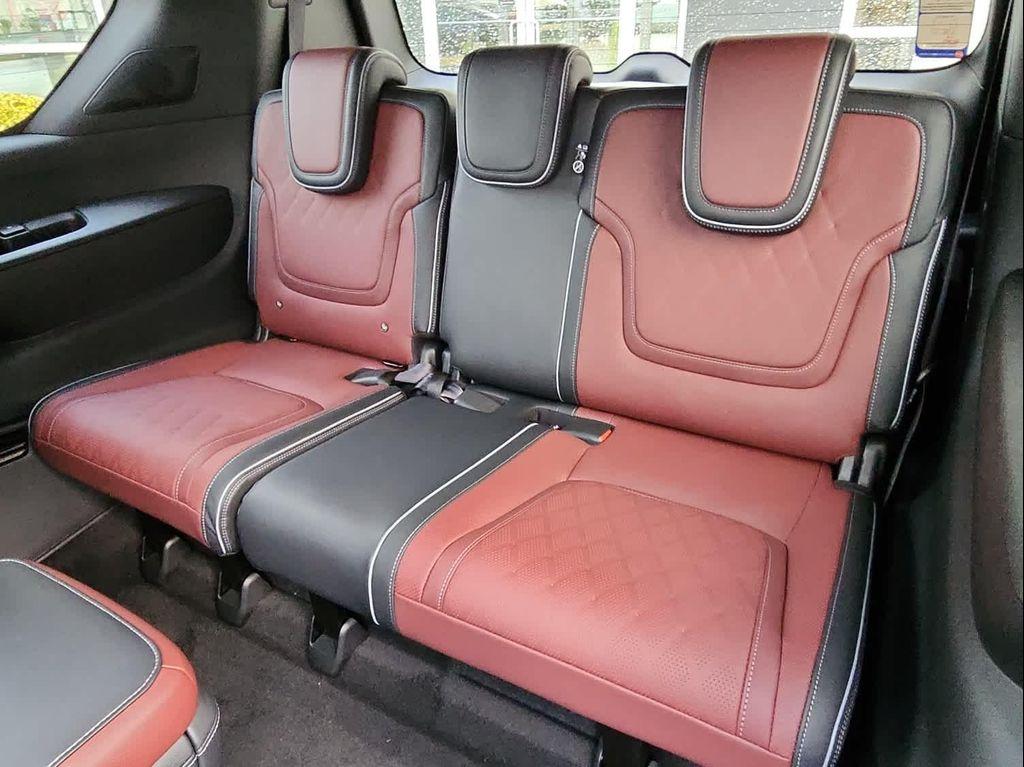 new 2025 INFINITI QX80 car, priced at $108,110