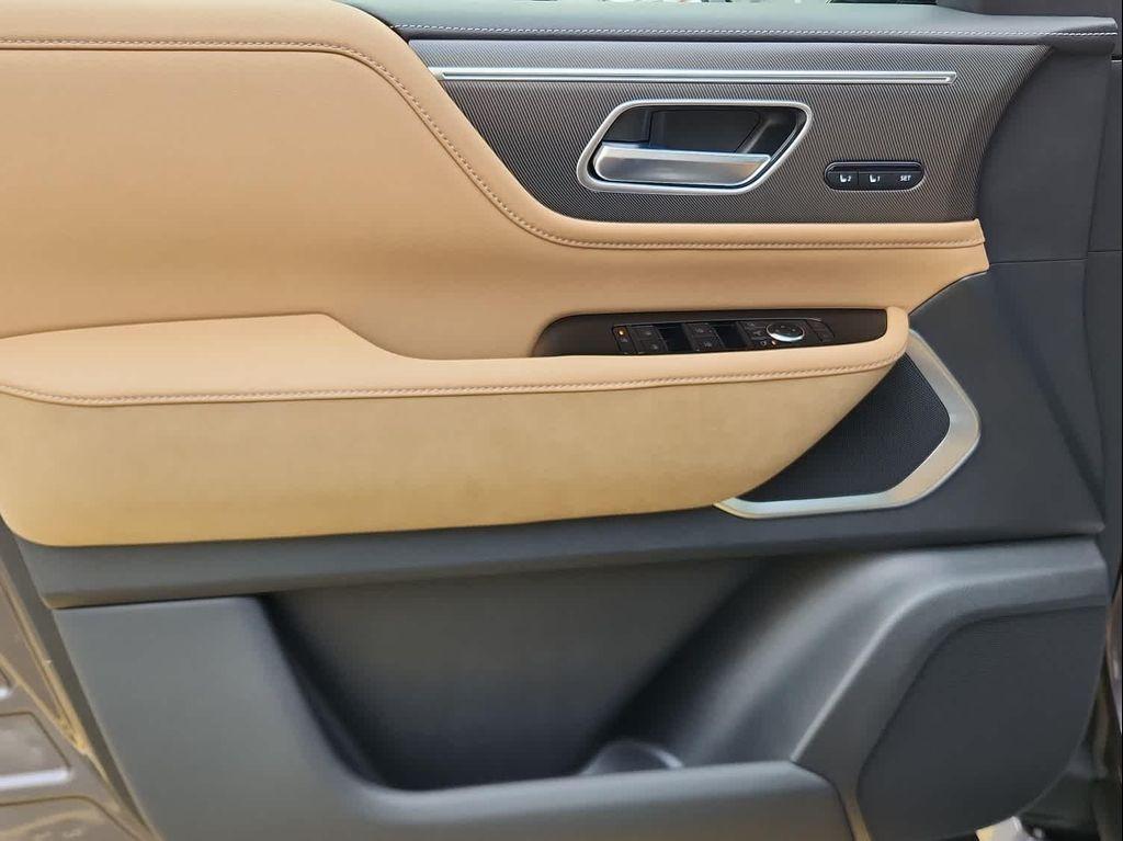 new 2025 INFINITI QX80 car, priced at $90,766