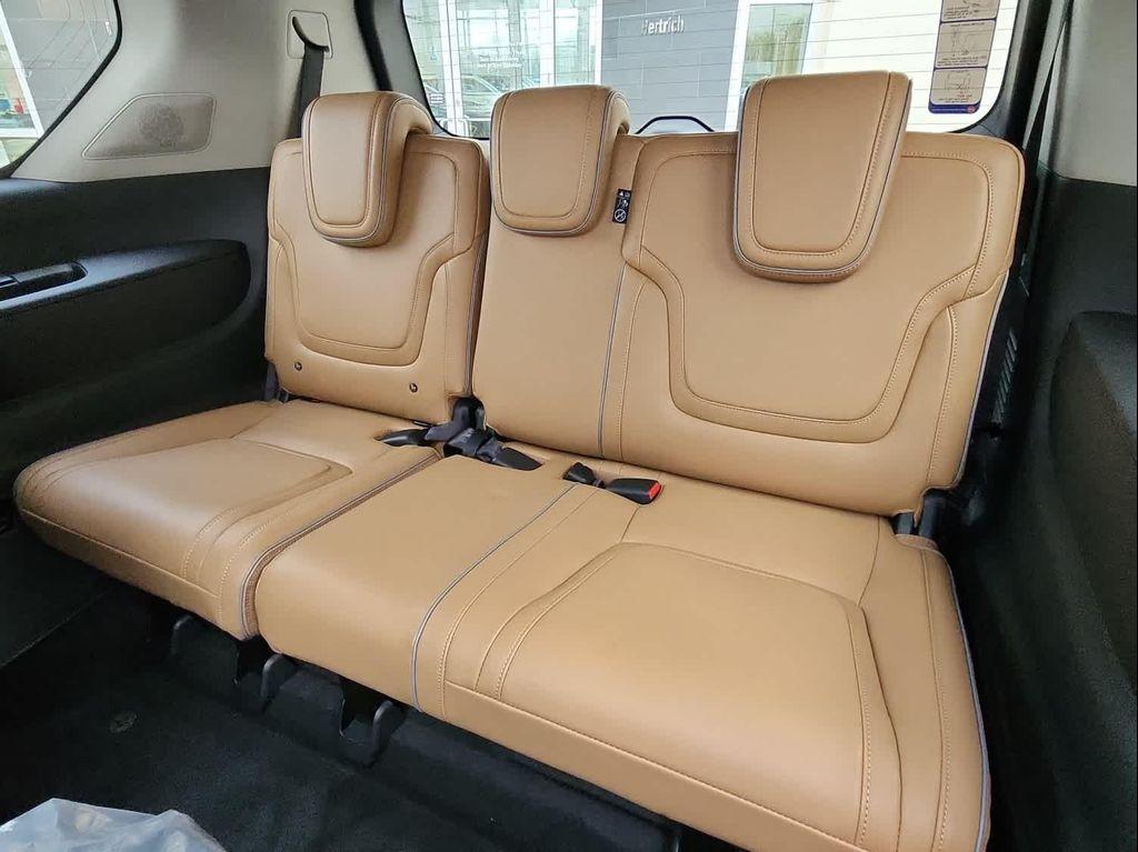 new 2025 INFINITI QX80 car, priced at $90,766